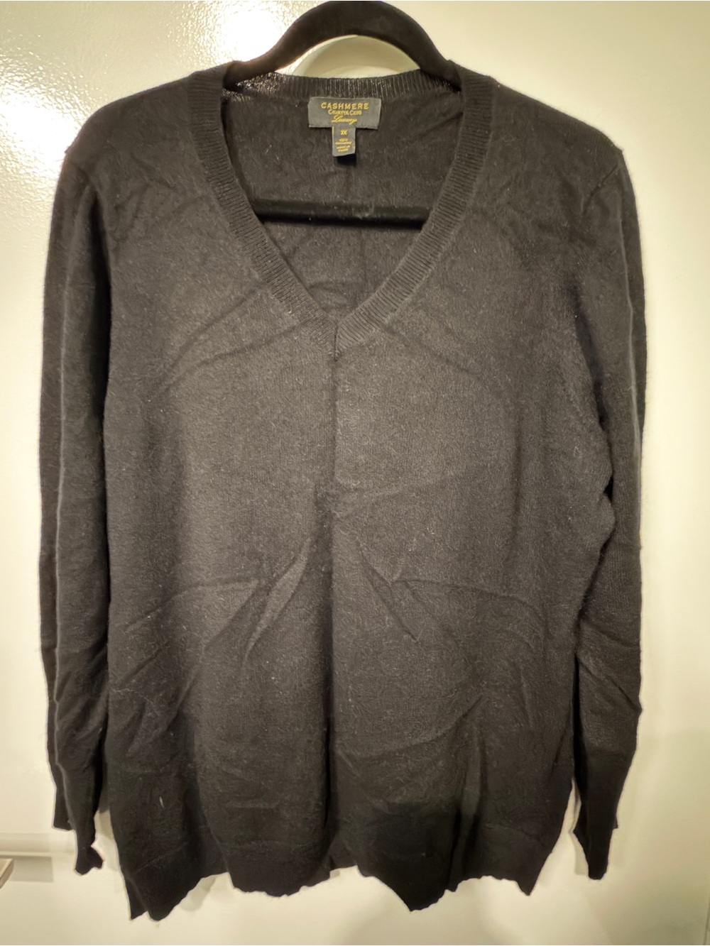 Charter Club Black V‑Neck Cashmere Sweater